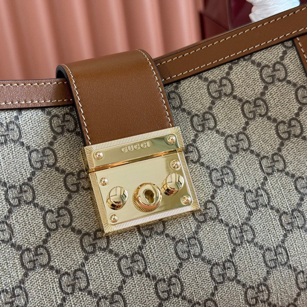 GUCCI 26S PADLOCK TOP HANDLE BAG 25 IN DARK BEIGE AND BROWN CALFSKIN