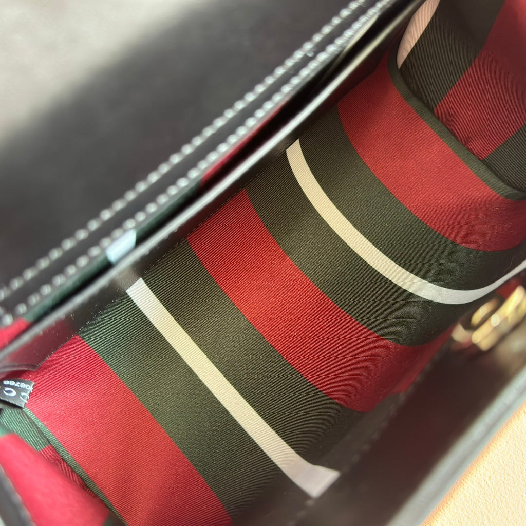 GUCCI 26S PADLOCK TOP HANDLE BAG 25 IN DARK BEIGE AND BLACK CALFSKIN