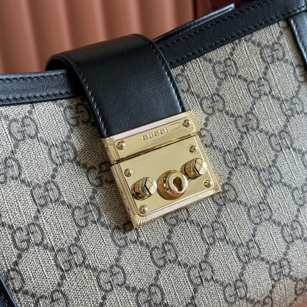 GUCCI 26S PADLOCK TOP HANDLE BAG 25 IN DARK BEIGE AND BLACK CALFSKIN