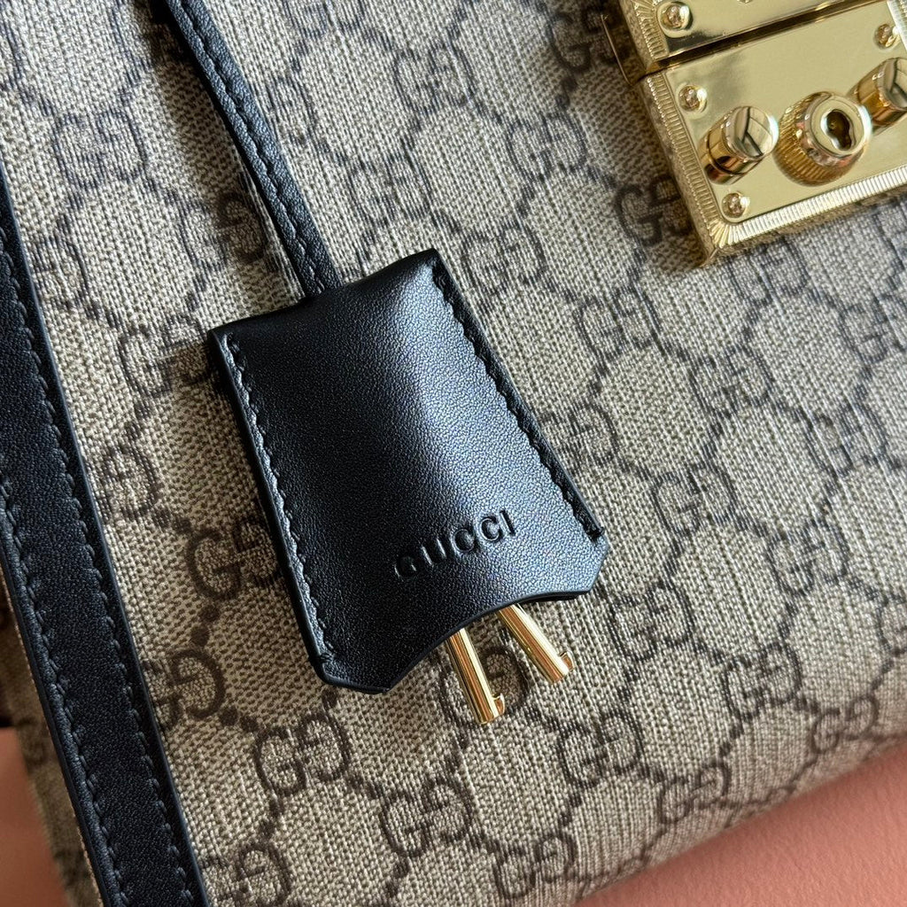 GUCCI 26S PADLOCK TOP HANDLE BAG 31 IN DARK BEIGE AND BLACK CALFSKIN