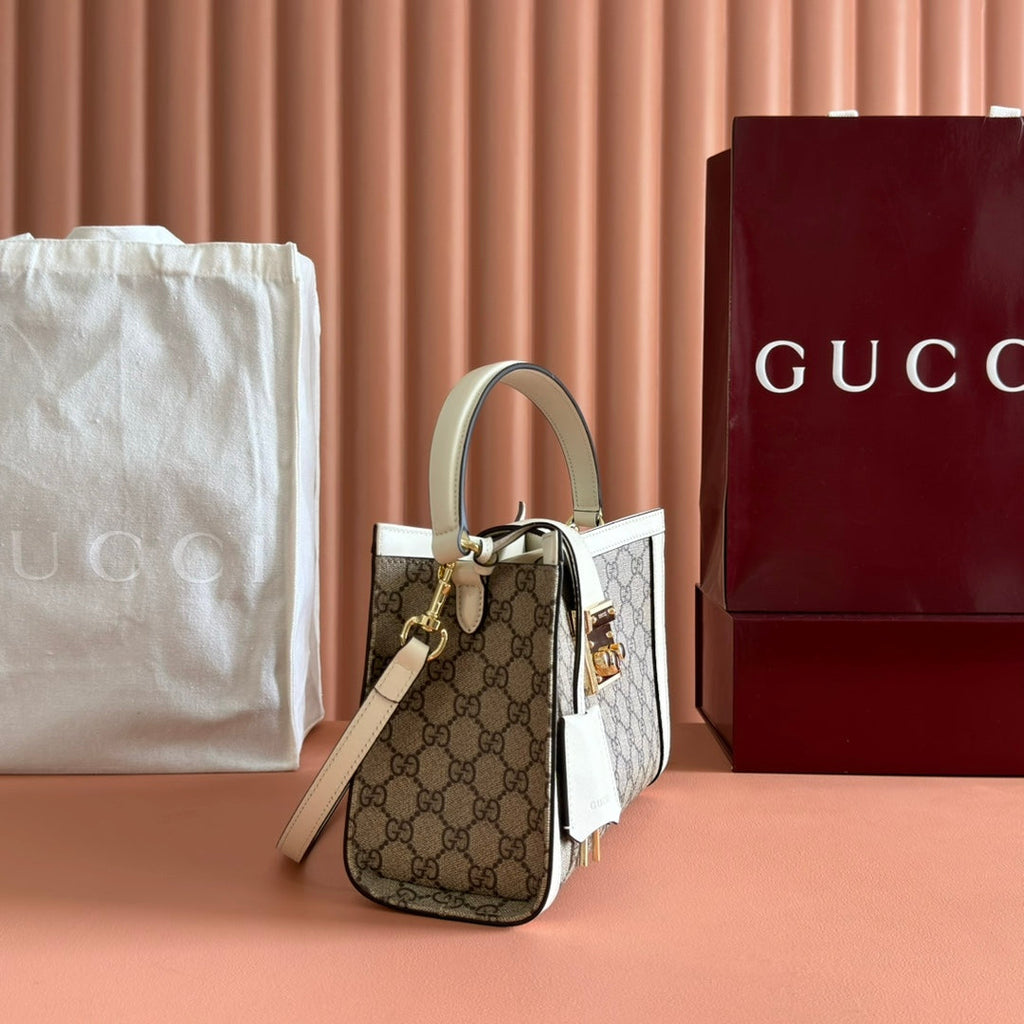 GUCCI 26S PADLOCK TOP HANDLE BAG 25 IN DARK BEIGE AND WHITE CALFSKIN