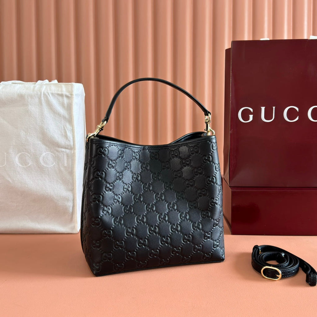 GUCCI 26S HAND BAG 25 IN BLACK CALFSKIN WITH MONOGRAM PATTERN