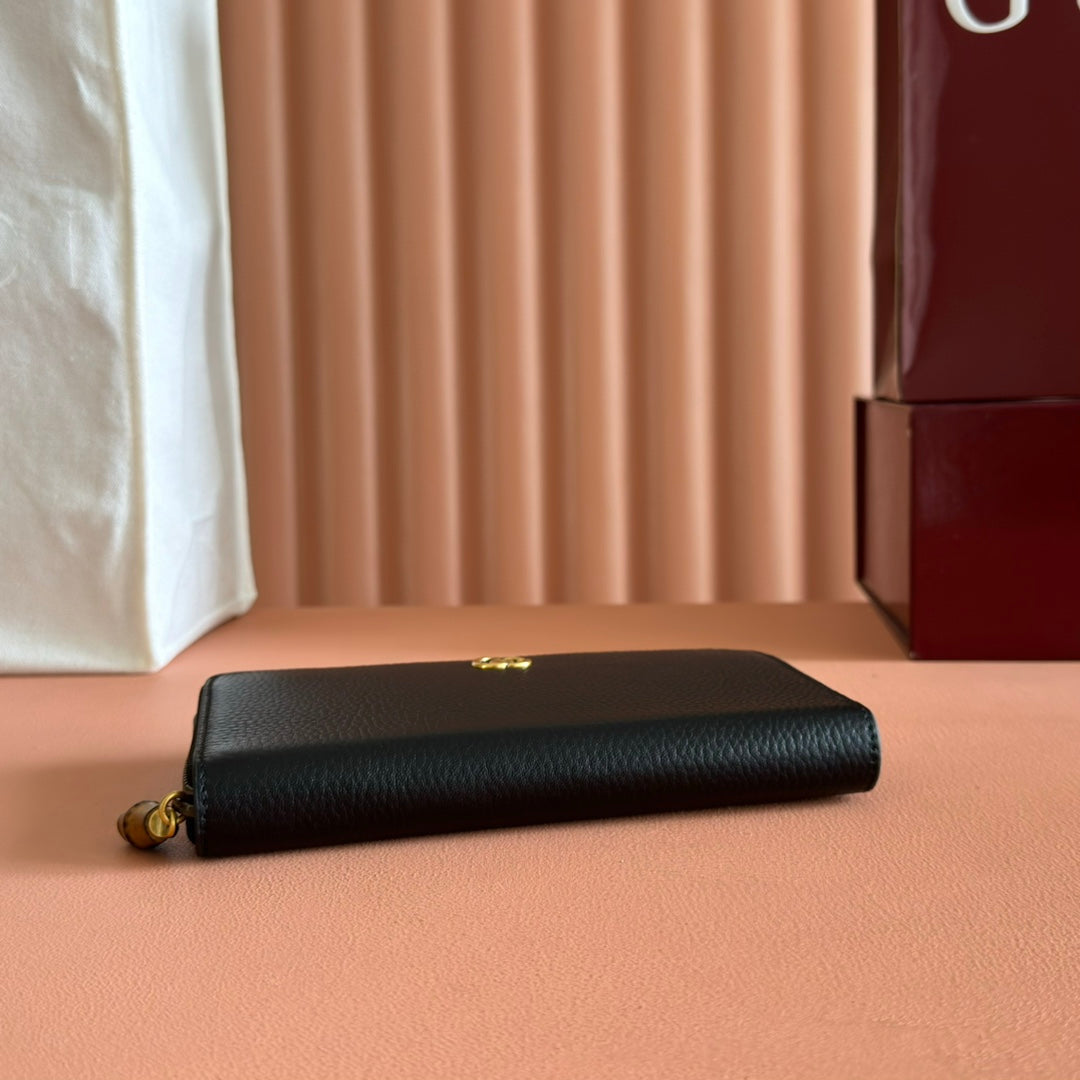 GUCCI 25S MARMONT WALLET 19 IN BLACK CALFSKIN GOLD HARDWARE