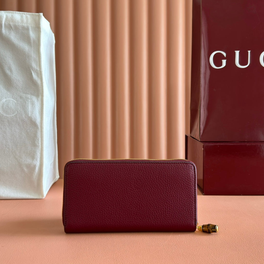 GUCCI 25S MARMONT WALLET 19 IN RED CALFSKIN GOLD HARDWARE