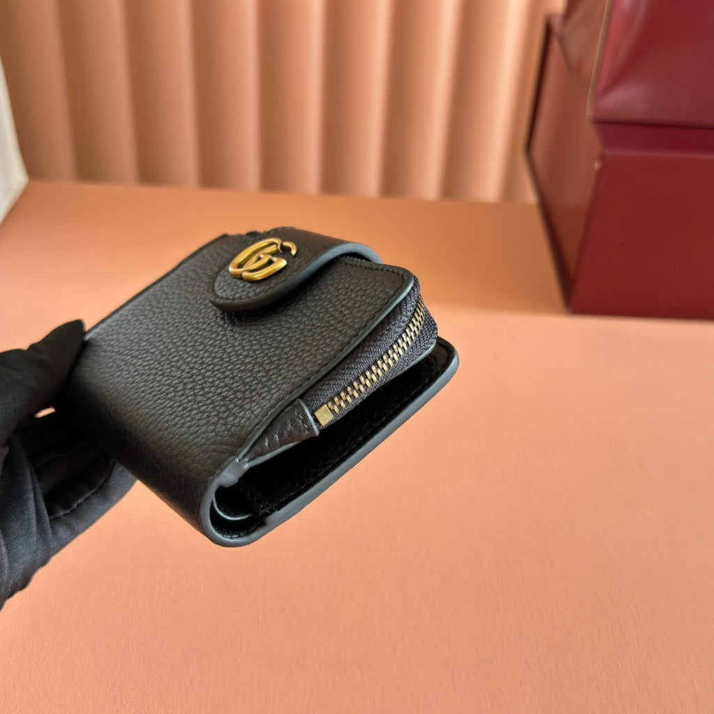 GUCCI 25S MARMONT WALLET 13 IN BLACK CALFSKIN GOLD HARDWARE