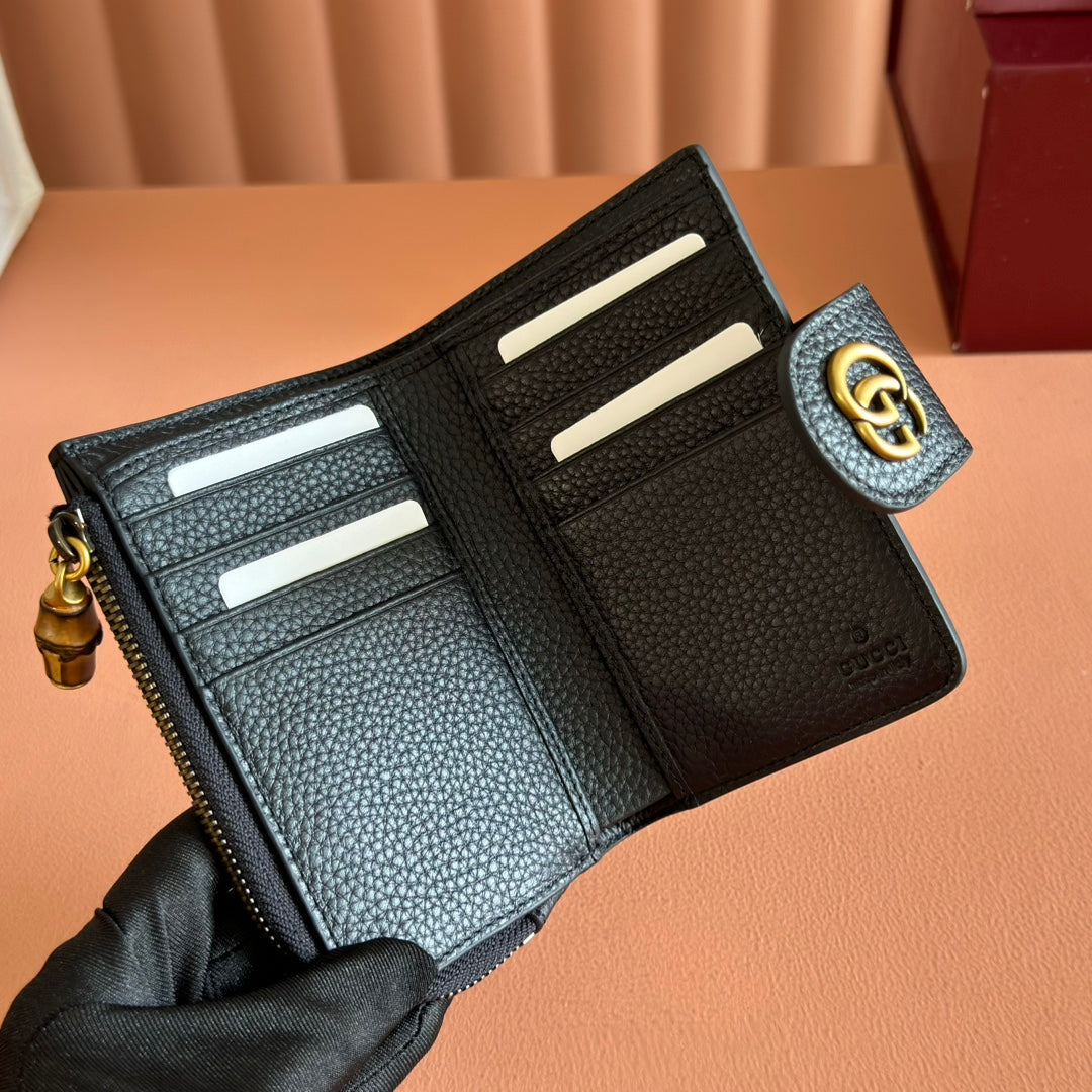 GUCCI 25S MARMONT WALLET 13 IN BLACK CALFSKIN GOLD HARDWARE