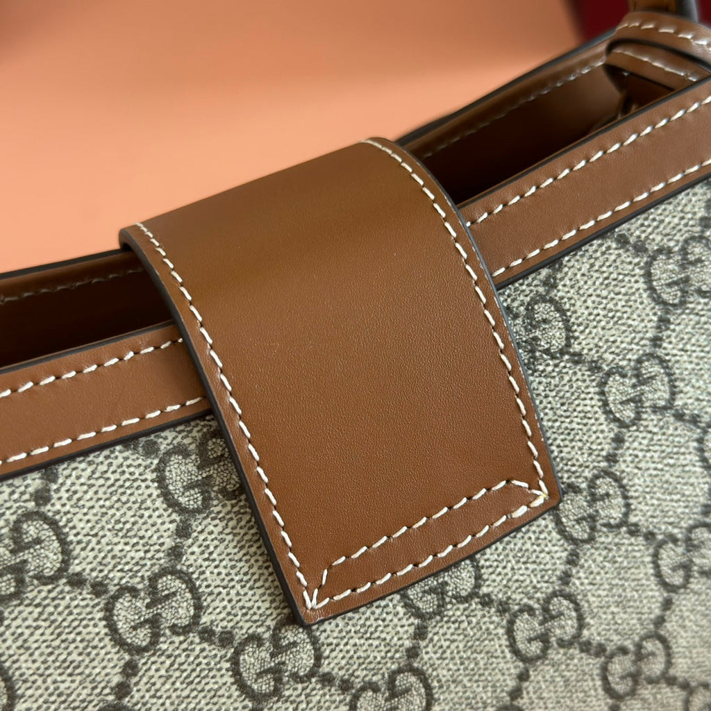 GUCCI 26S PADLOCK TOP HANDLE BAG 31 IN DARK BEIGE AND BROWN CALFSKIN