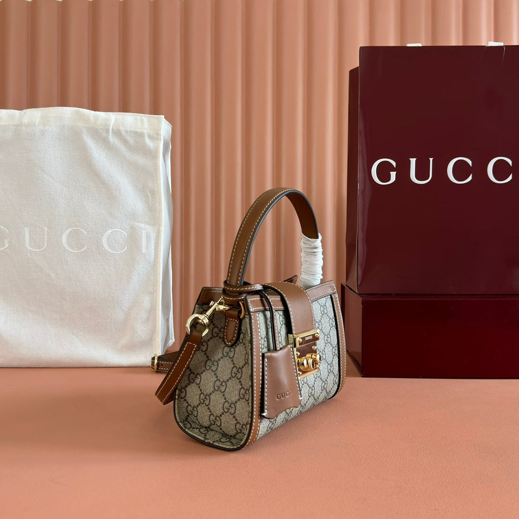 GUCCI 26S PADLOCK TOP HANDLE BAG 20 IN DARK BEIGE AND BROWN CALFSKIN