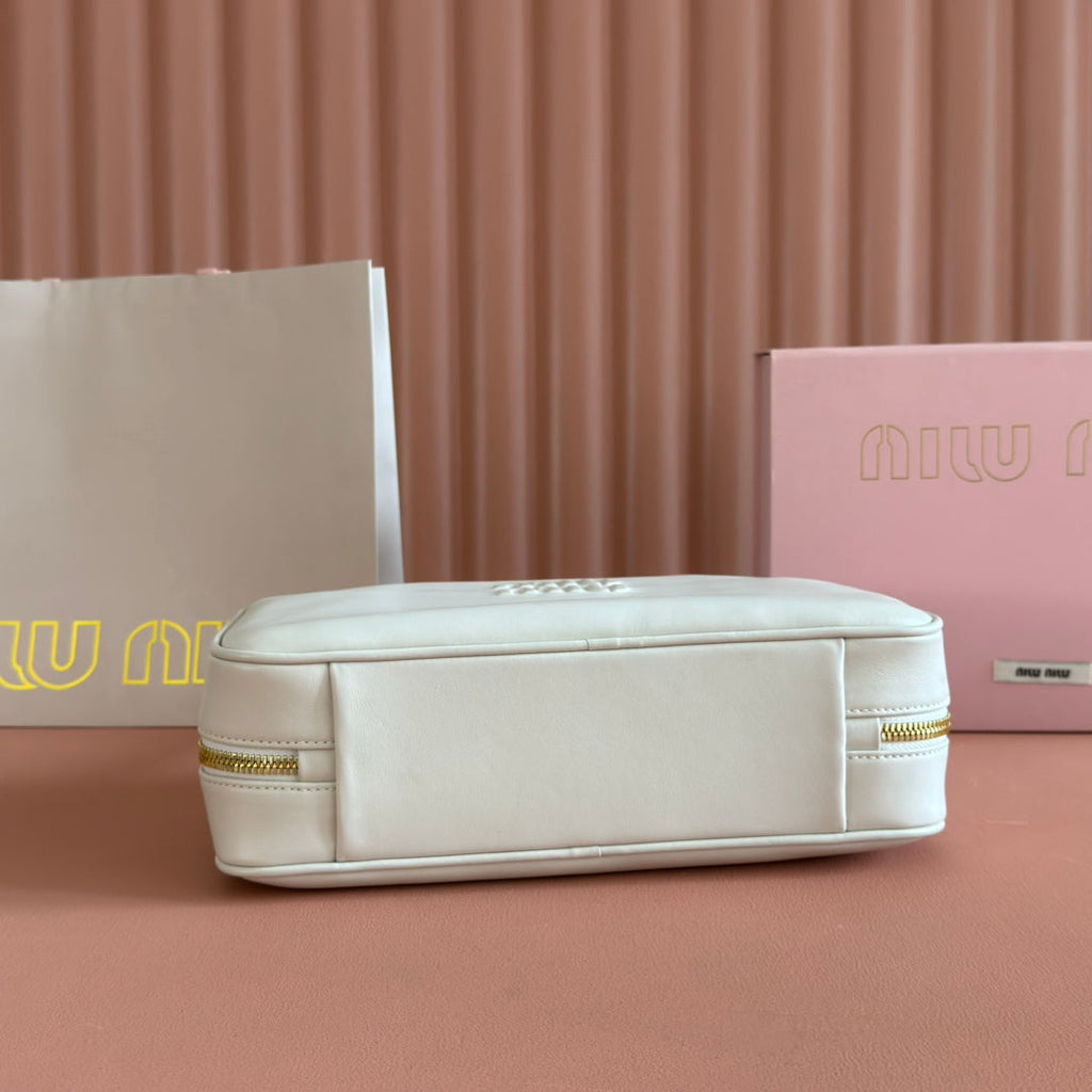MIUMIU 26S BEAU TOP HANDLE BAG 29 IN WHITE CALFSKIN GOLD HARDWARE