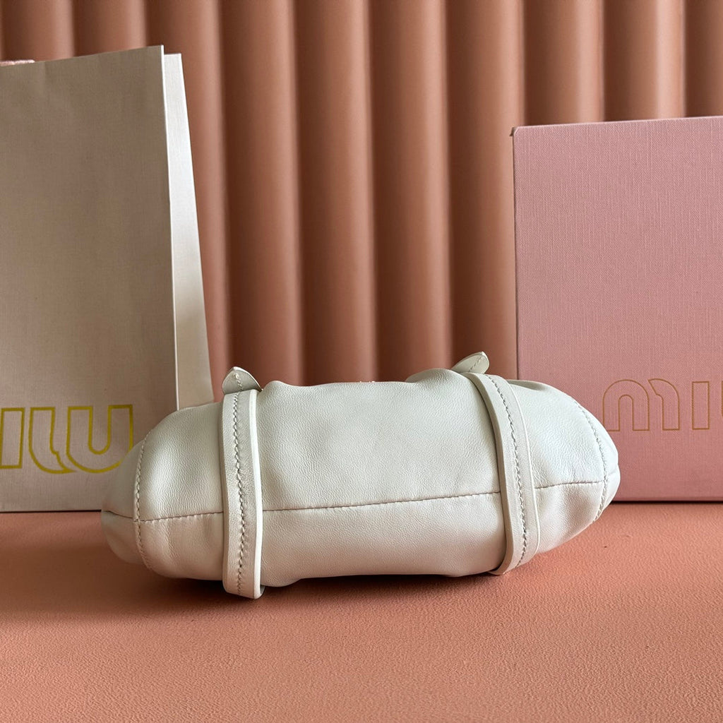 MIUMIU 26S JOIE HAND BAG 22 IN WHITE SHINY LAMBSKIN GOLD HARDWARE