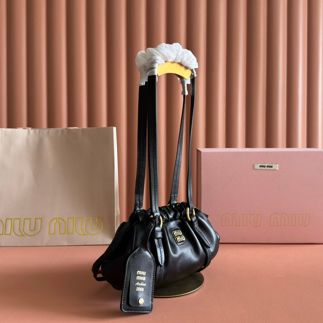 MIUMIU 26S JOIE HAND BAG 22 IN BLACK SHINY LAMBSKIN GOLD HARDWARE