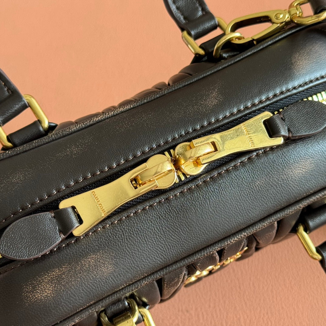 MIUMIU 26S ARCADIE MATELASSE BAG 22 IN BLACK CALFSKIN GOLD HARDWARE