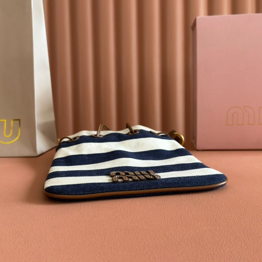 MIUMIU 26S BUCKET BAG 23 IN CREAM AND NAVY BLUE CANVAS GOLD HARDWARE