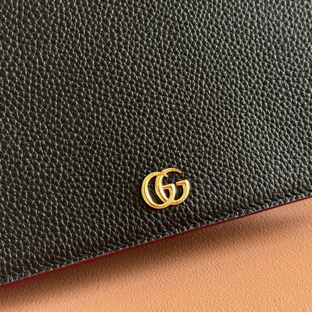GUCCI 26S  MARMONT BAG 20 IN BLACK CALFSKIN