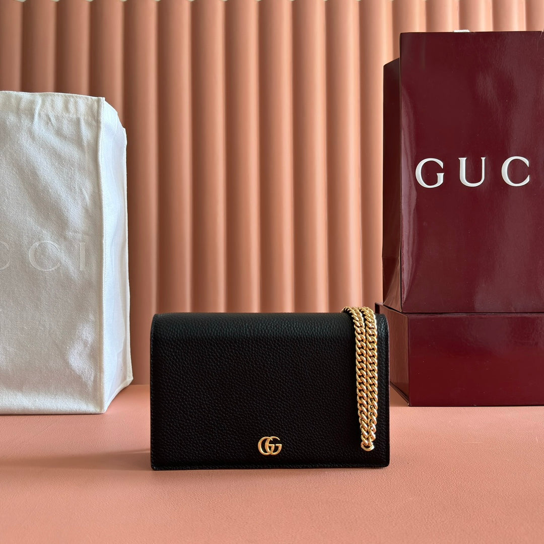 GUCCI 26S  MARMONT BAG 20 IN BLACK CALFSKIN