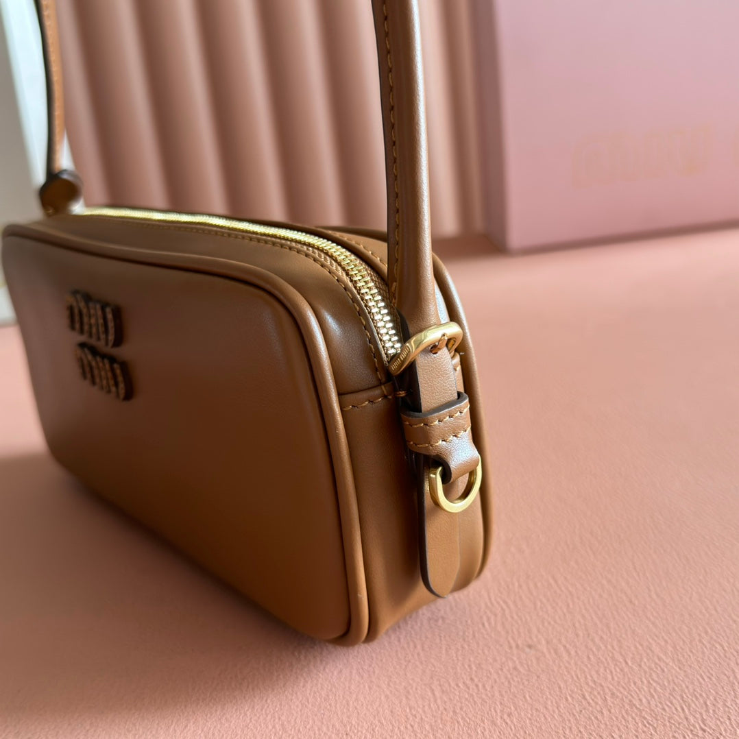 MIUMIU 26S POUCH BAG 20 IN TAN BROWN CALFSKIN GOLD HARDWARE