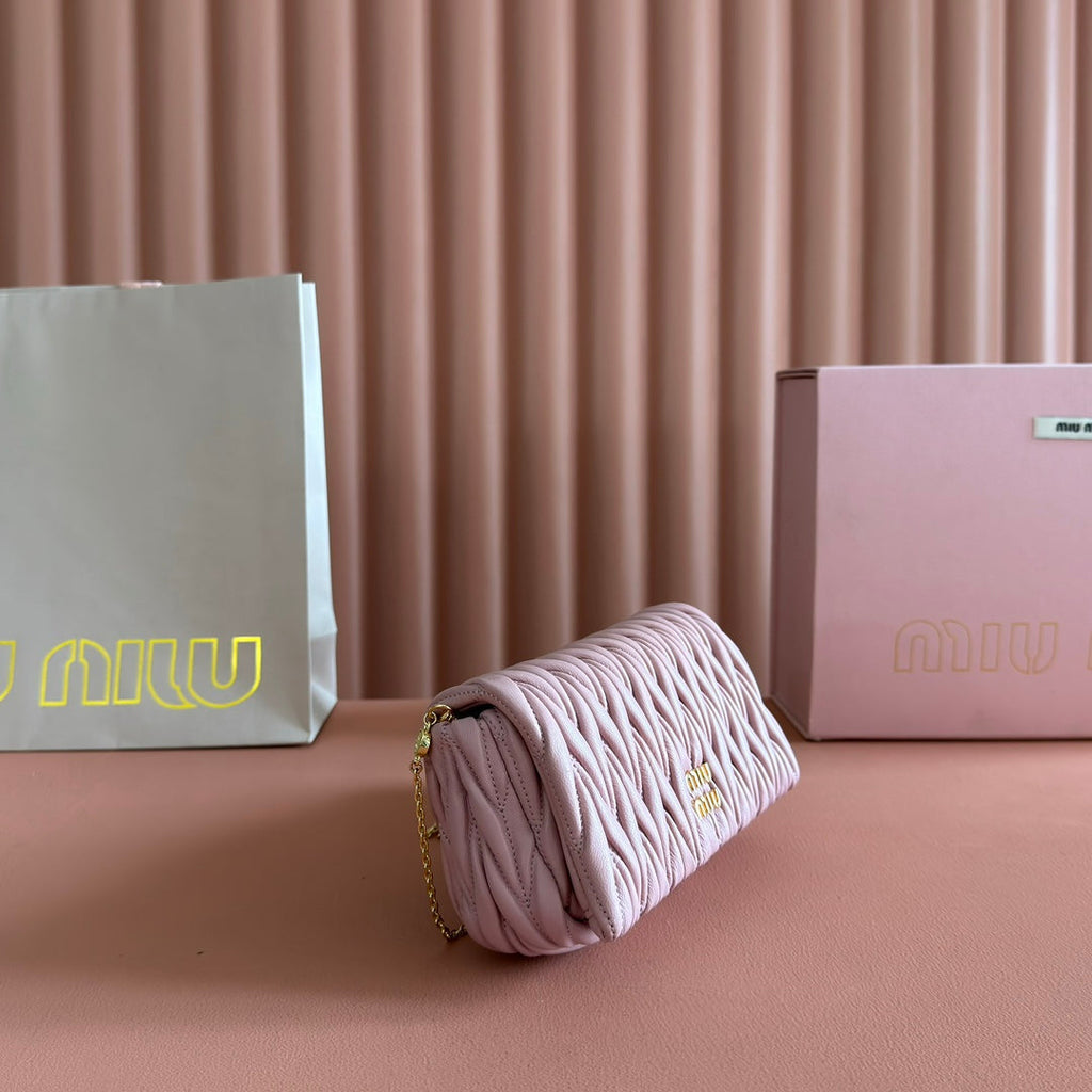 MIUMIU 26S MATELASSE MINI BAG 18 IN PINK CALFSKIN GOLD HARDWARE