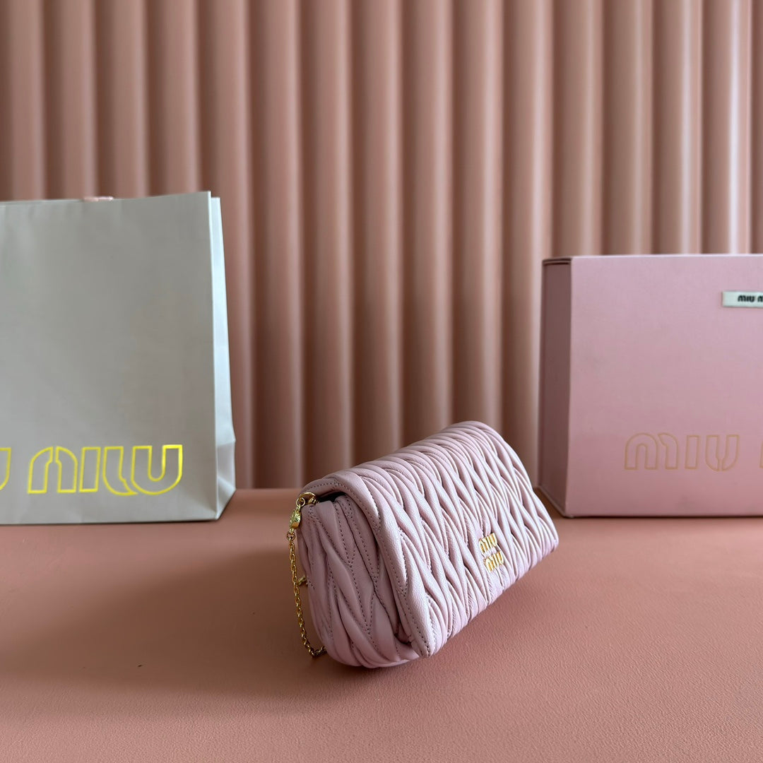 MIUMIU 26S MATELASSE MINI BAG 18 IN PINK CALFSKIN GOLD HARDWARE