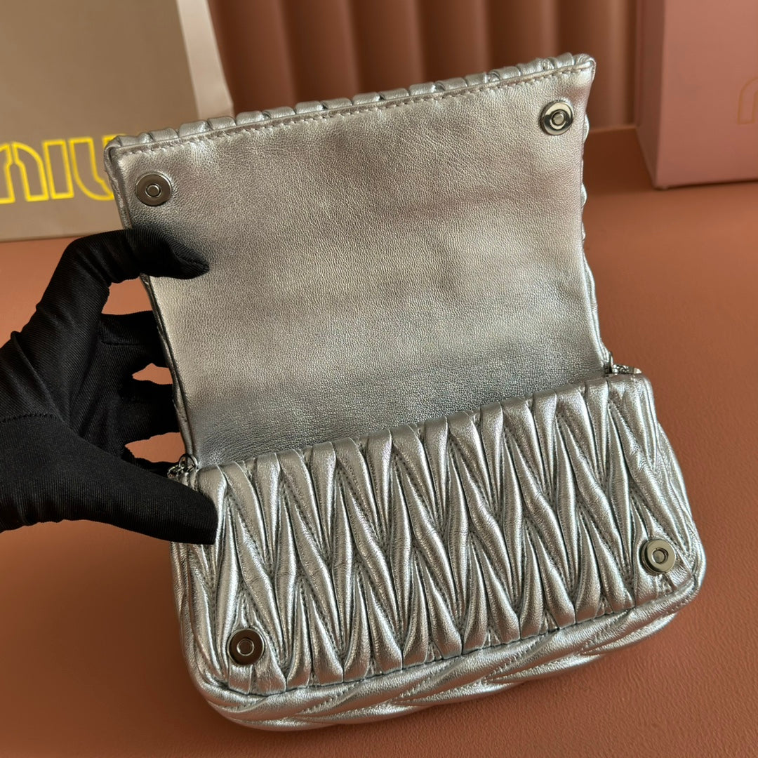 MIUMIU 26S MATELASSE MINI BAG 18 IN SILVER CALFSKIN SILVER HARDWARE
