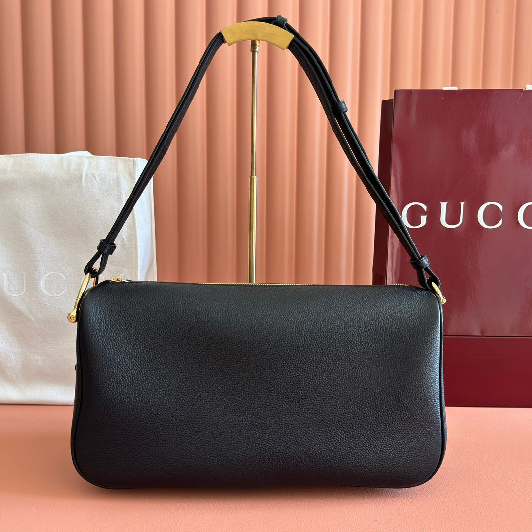 GUCCI 26S SHOULDER BAG 38 IN BLACK CALFSKIN