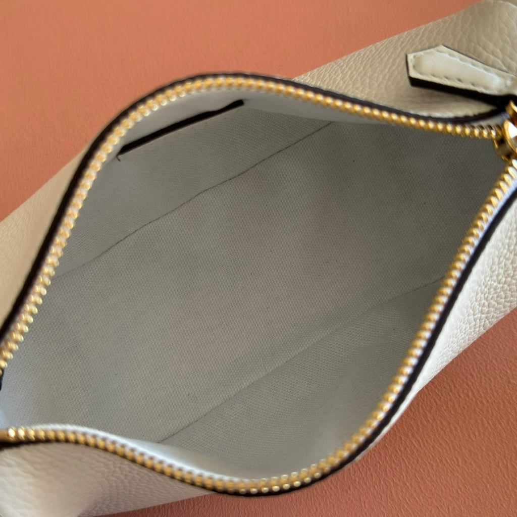 GUCCI 26S SHOULDER BAG 19 IN WHITE CALFSKIN