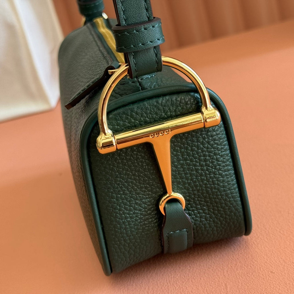 GUCCI 26S SHOULDER BAG 19 IN DARK GREEN CALFSKIN