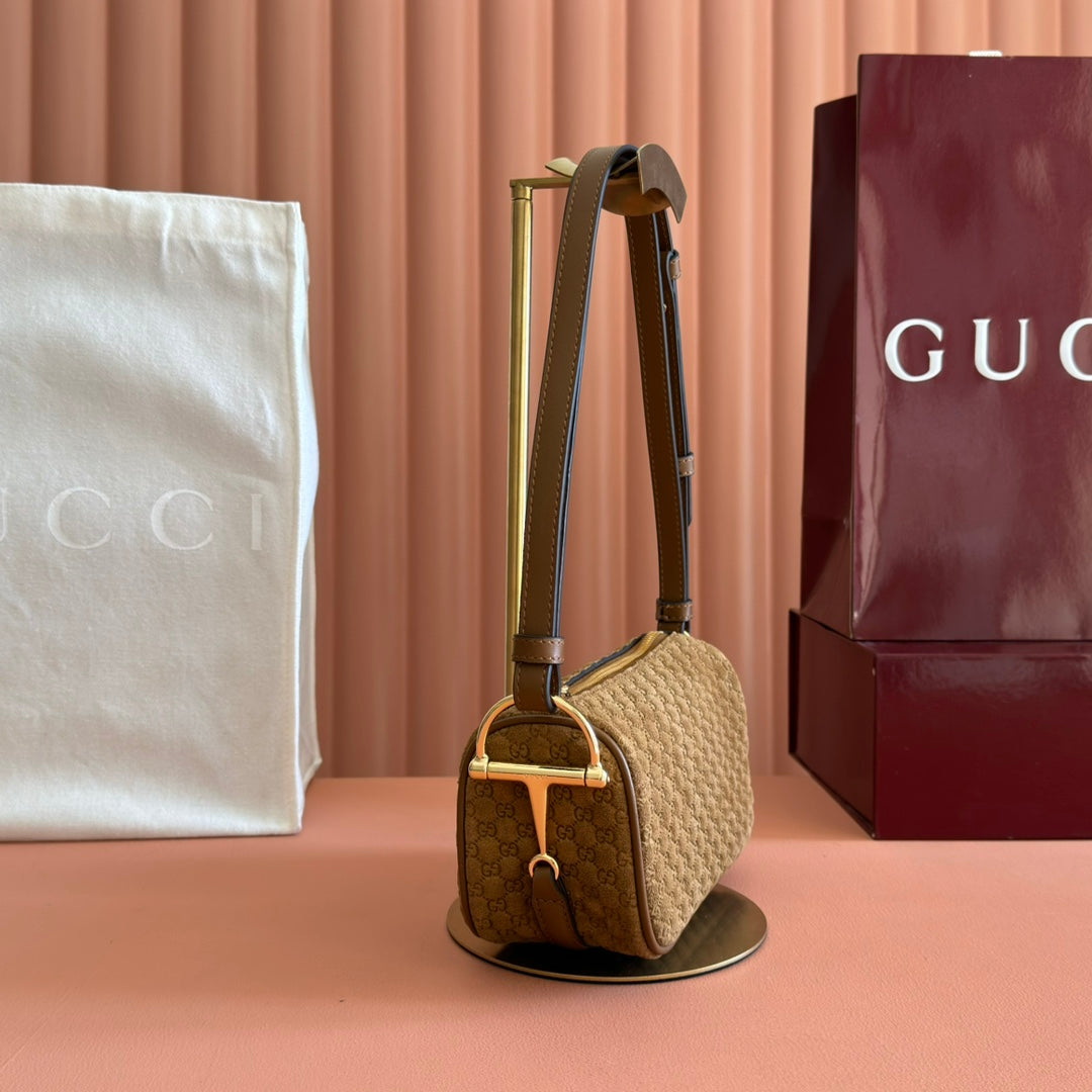GUCCI 26S SHOULDER BAG 19 IN BROWN EMBOSSED SUEDE