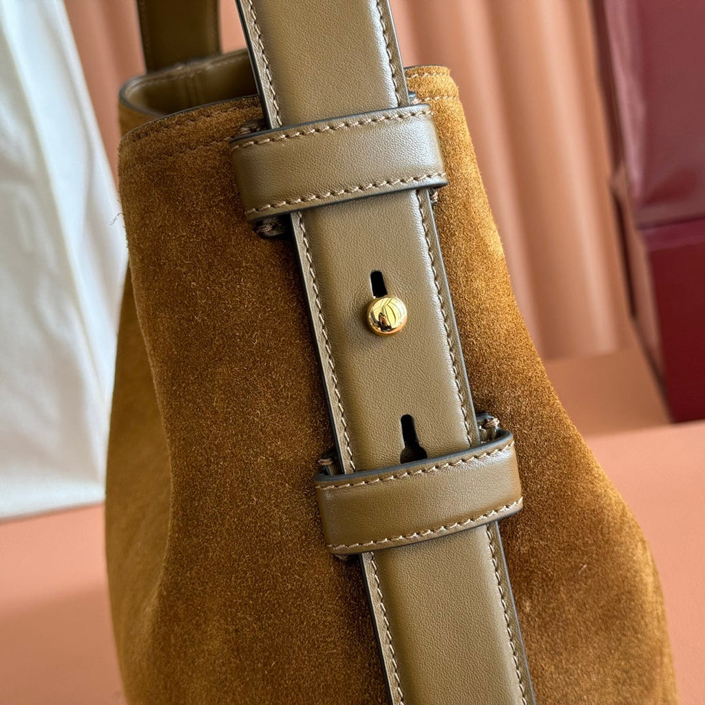GUCCI 26S TOP HANDLE BAG 35 IN BROWN SUEDE