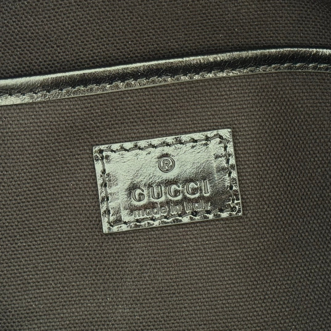 GUCCI 26S SHOULDER BAG 38 IN BLACK SHINY CALFSKIN