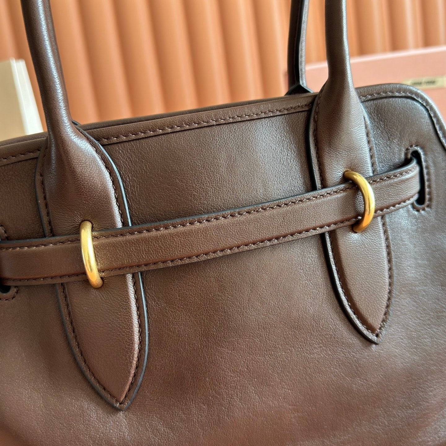 MIUMIU 26S BORSA AVENTURE BAG 30 IN DARK BROWN CALFSKIN GOLD HARDWARE