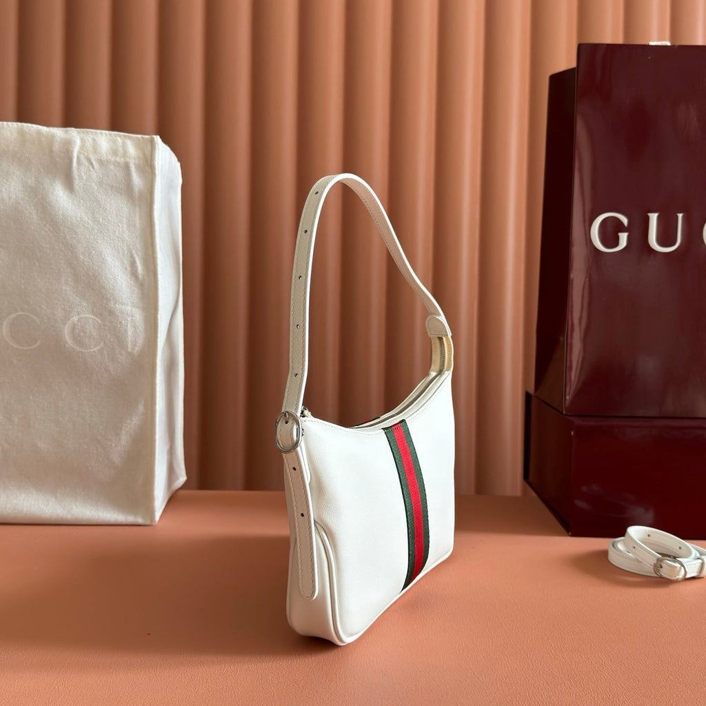 GUCCI 26S LUNETTA SHOULDER BAG 22 IN WHITE CALFSKIN