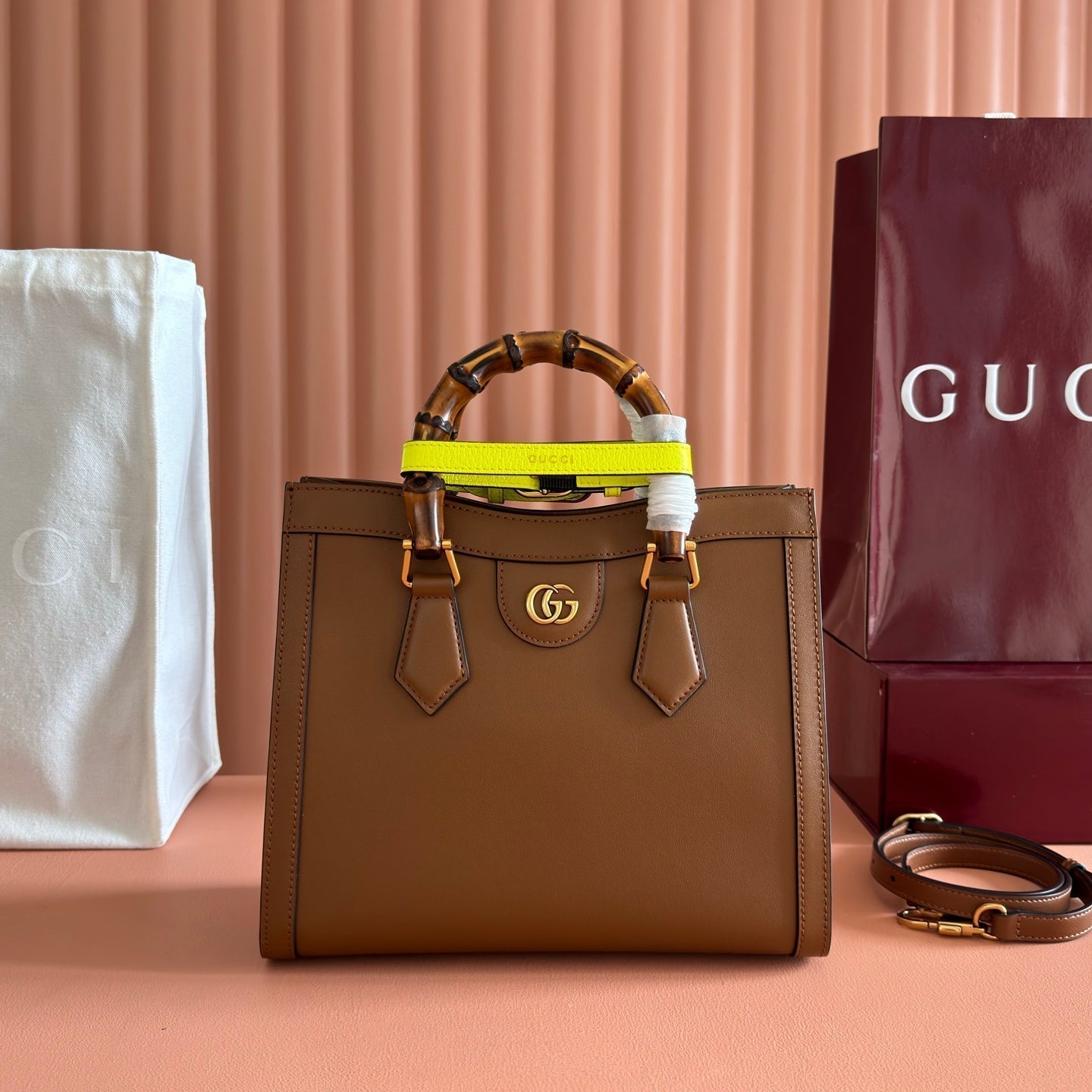 GUCCI 26S DIANA TOTE BAG 27 IN BROWN CALFSKIN