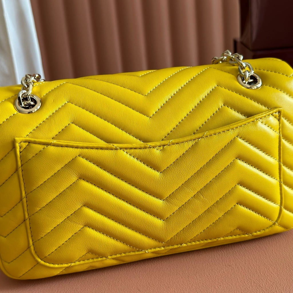 GUCCI 26S  MARMONT BAG 26 IN YELLOW LAMBSKIN