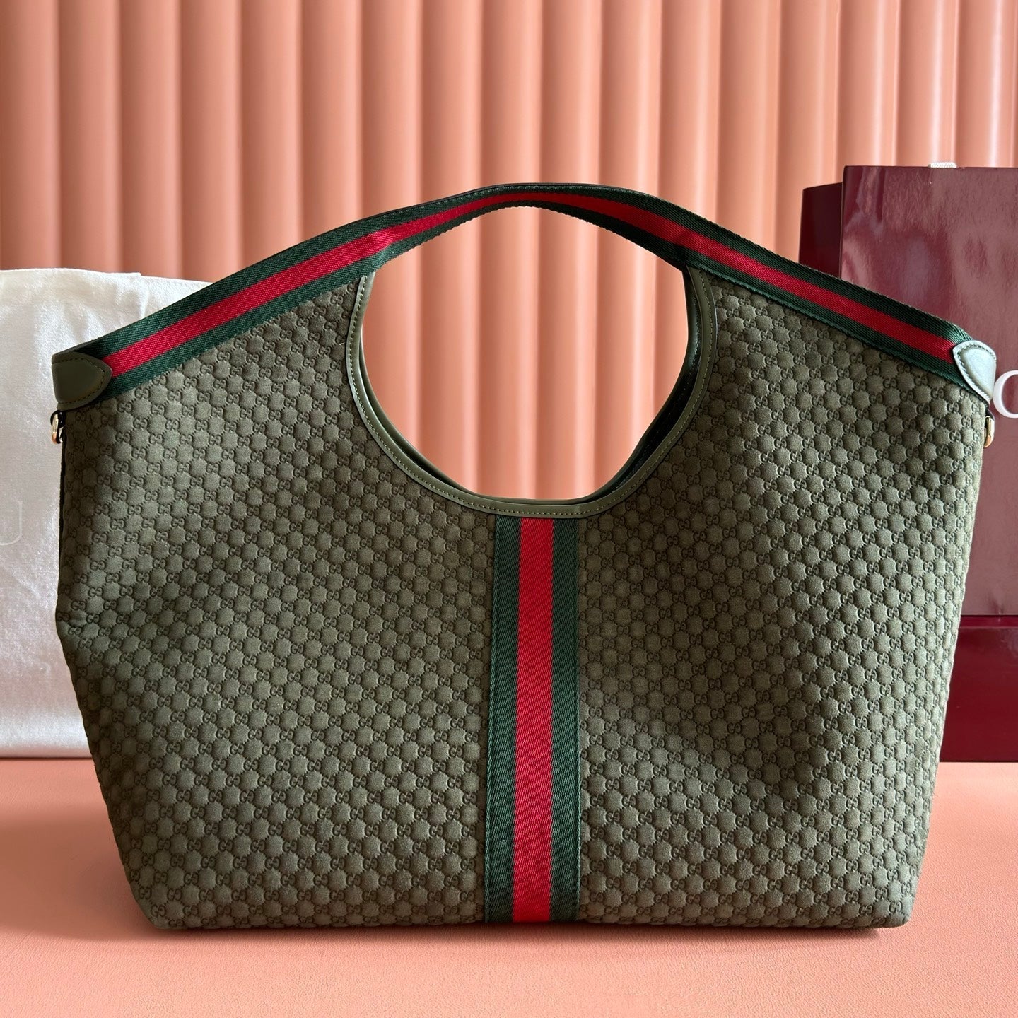 GUCCI 26S GIGLIO LARGE TOTE BAG 60 IN DARK MOSS GREEN EMBOSSED SUEDE