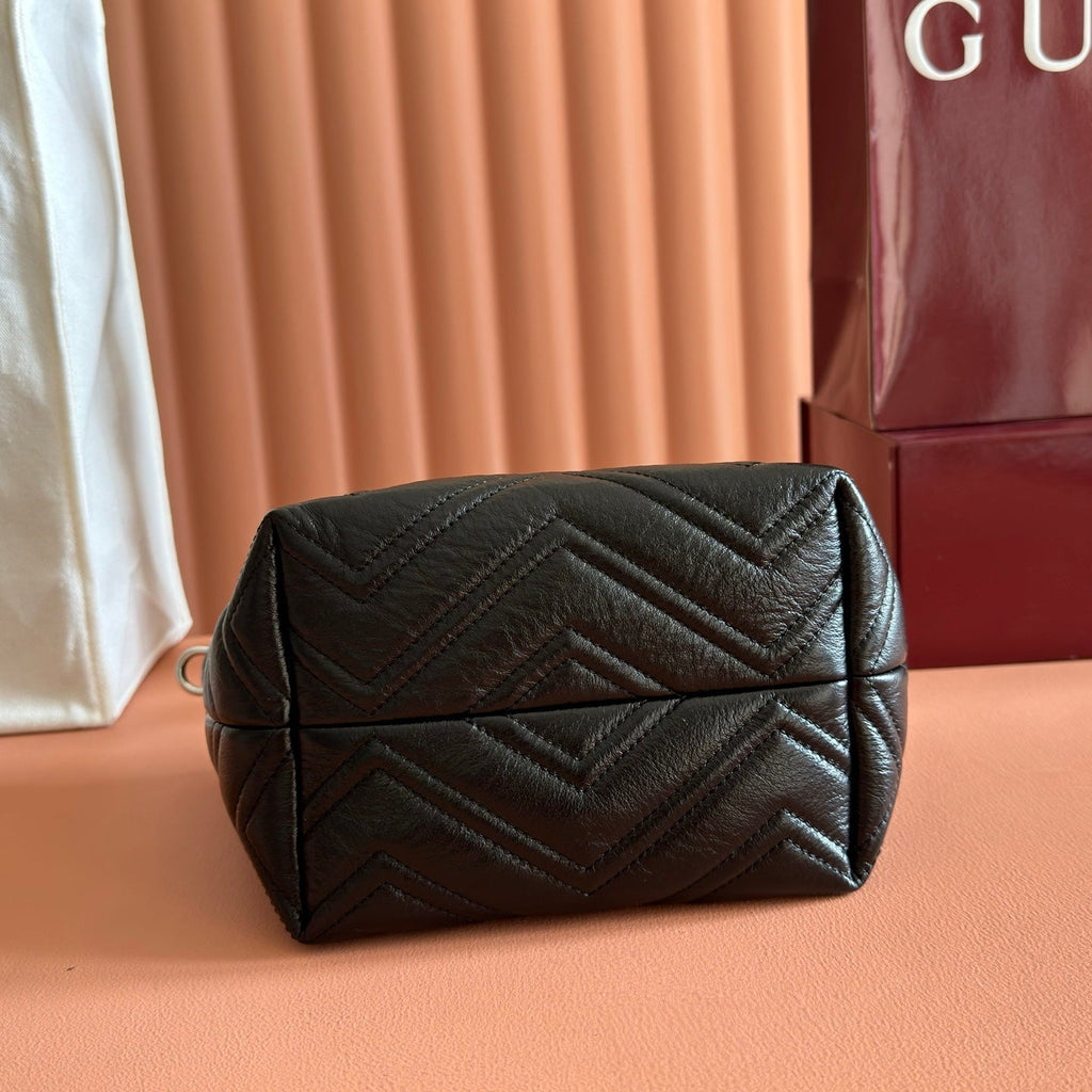 GUCCI 26S  MARMONT TOTE BAG 17 IN BLACK CALFSKIN