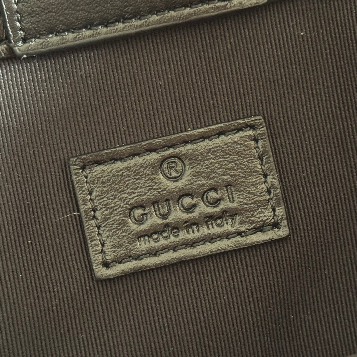 GUCCI 26S  MARMONT TOTE BAG 17 IN BLACK CALFSKIN