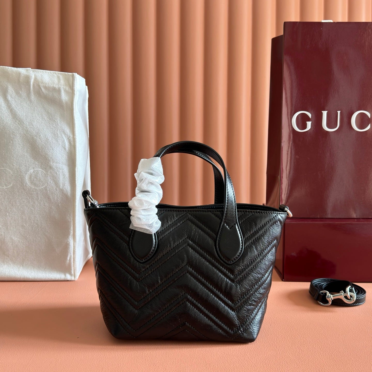 GUCCI 26S  MARMONT TOTE BAG 17 IN BLACK CALFSKIN