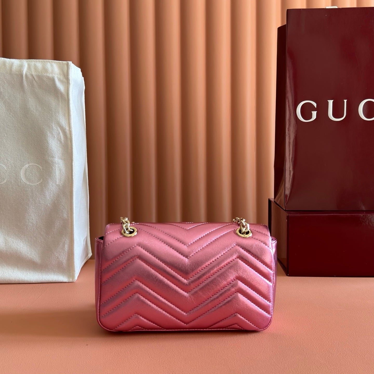 GUCCI 26S  MARMONT BAG 22 IN METALLIC PINK LAMBSKIN