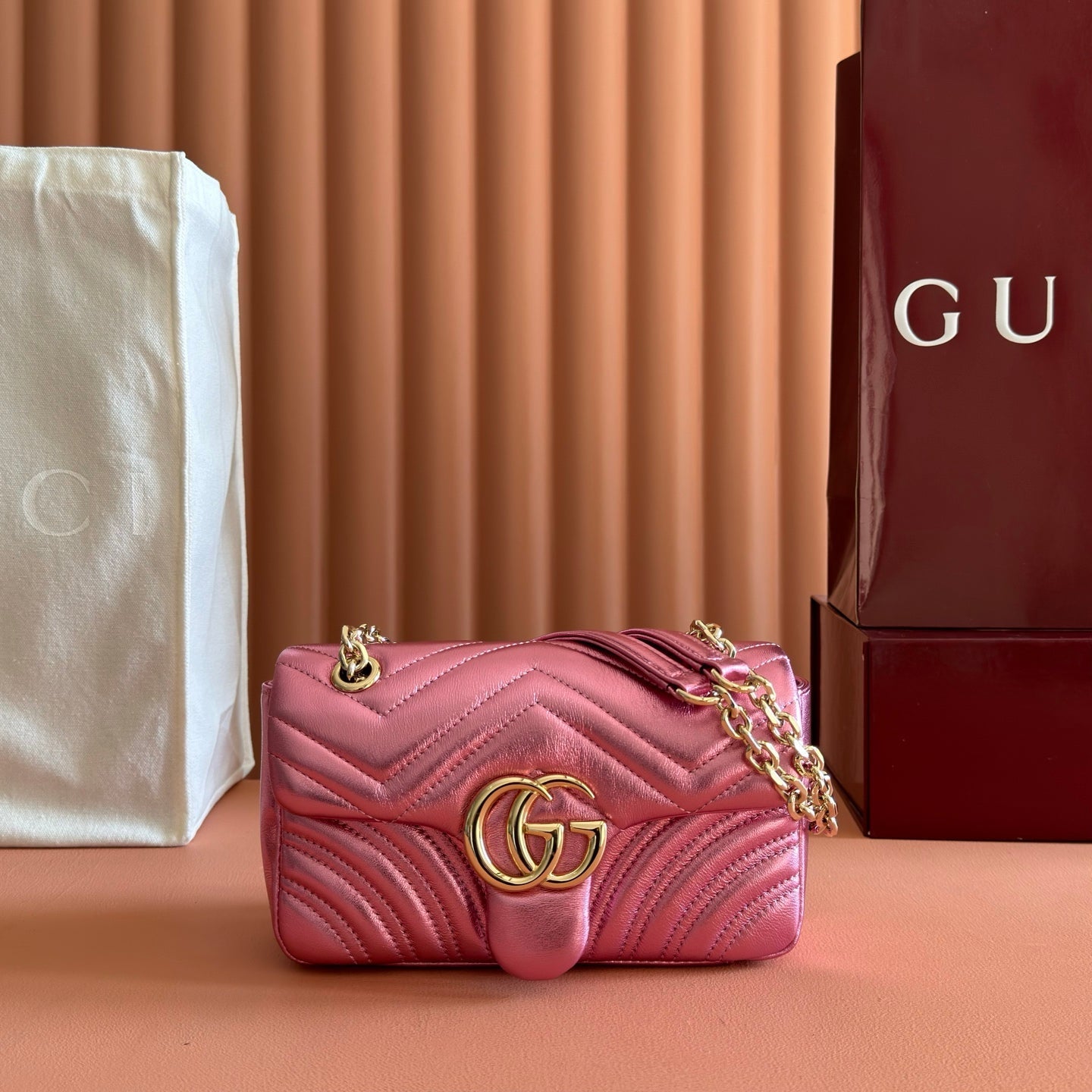 GUCCI 26S  MARMONT BAG 22 IN METALLIC PINK LAMBSKIN