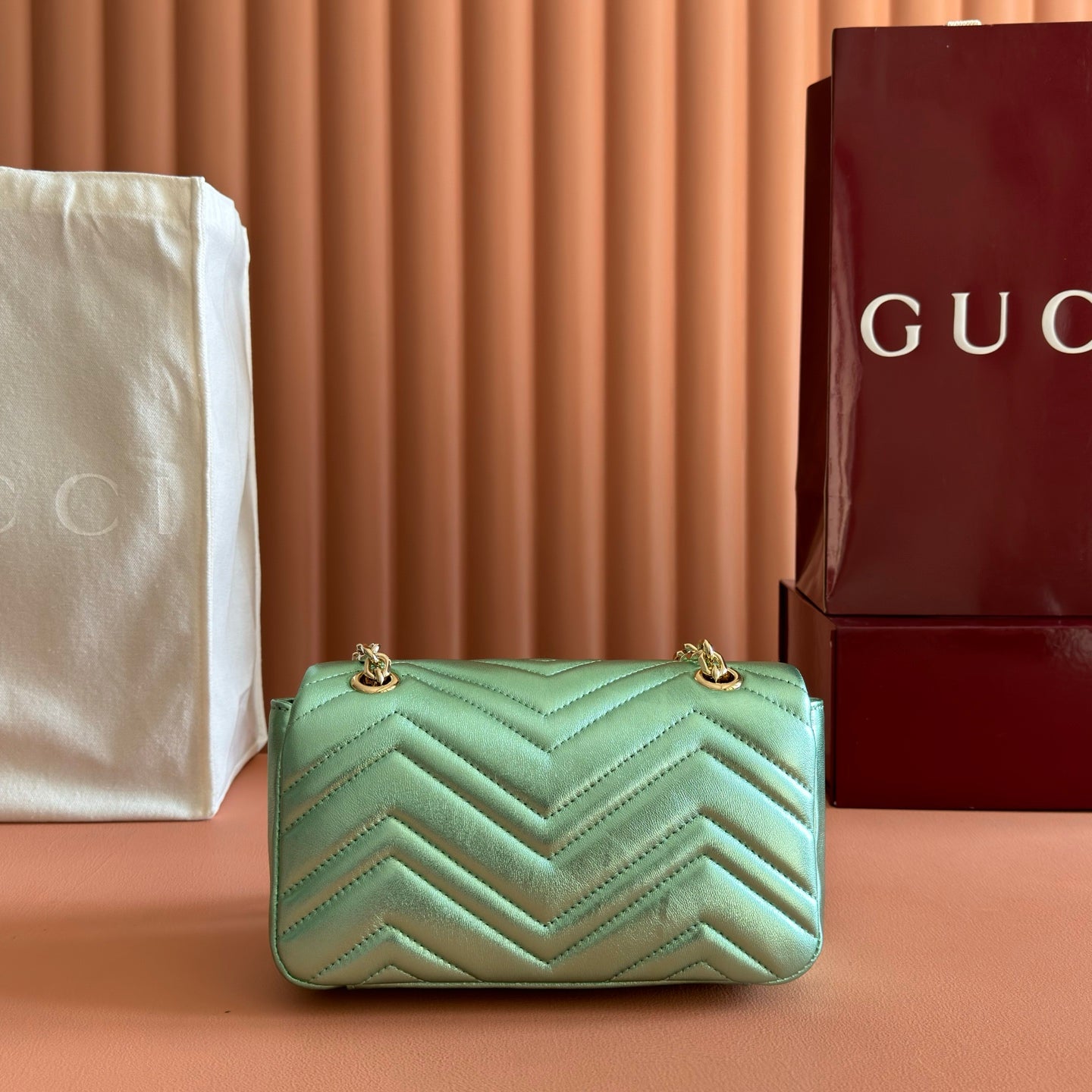 GUCCI 26S  MARMONT BAG 22 IN METALLIC PALE GREEN LAMBSKIN