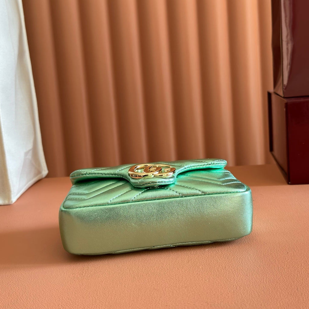 GUCCI 26S  MARMONT BAG 16 IN METALLIC PALE GREEN LAMBSKIN