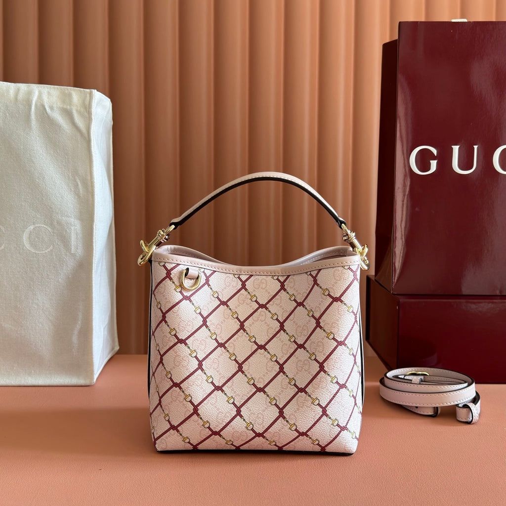 GUCCI 26S  EMBLEM BUCKET BAG 19 IN LIGHT PINK COATED FABRIC