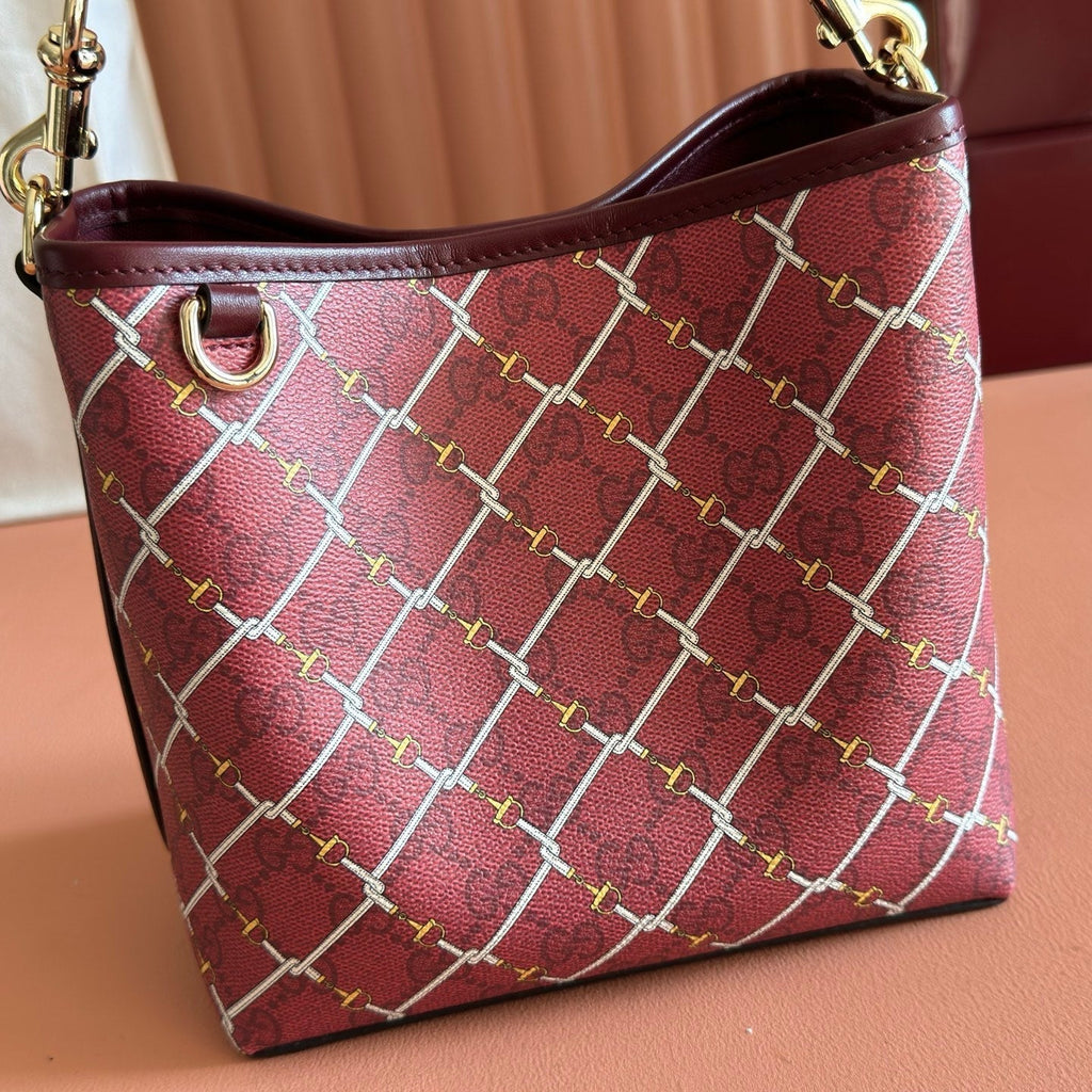 GUCCI 26S  EMBLEM BUCKET BAG 19 IN DARK RED COATED FABRIC