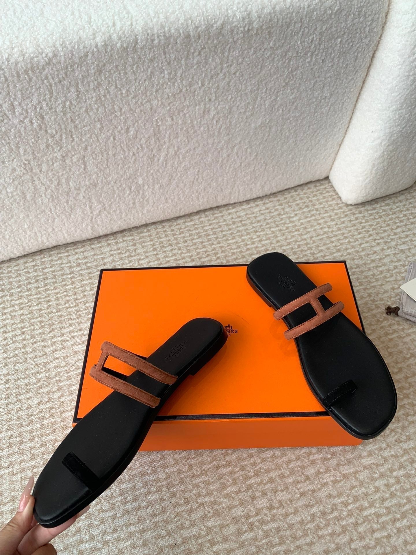 HERMES GEORGIA SANDALS BLACK MIX BROWN CALFSKIN