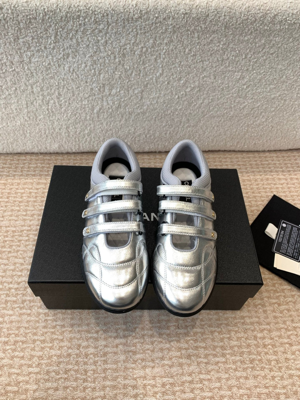 CHANEL MARY JANE SNEAKERS IN SILVER LAMBSKIN