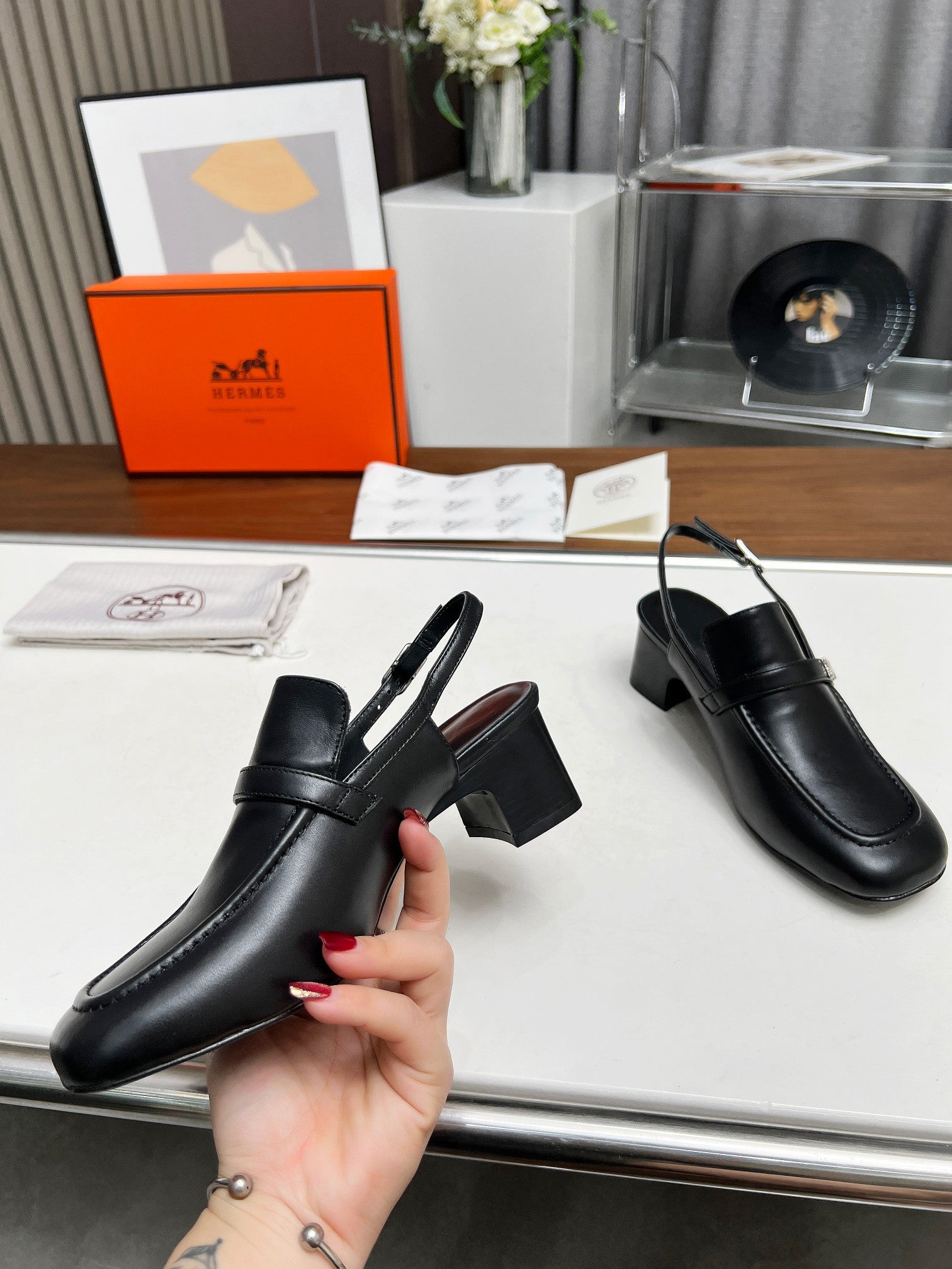 HERMES SQUARE TOE SLINGBACK BLACK CALFSKIN