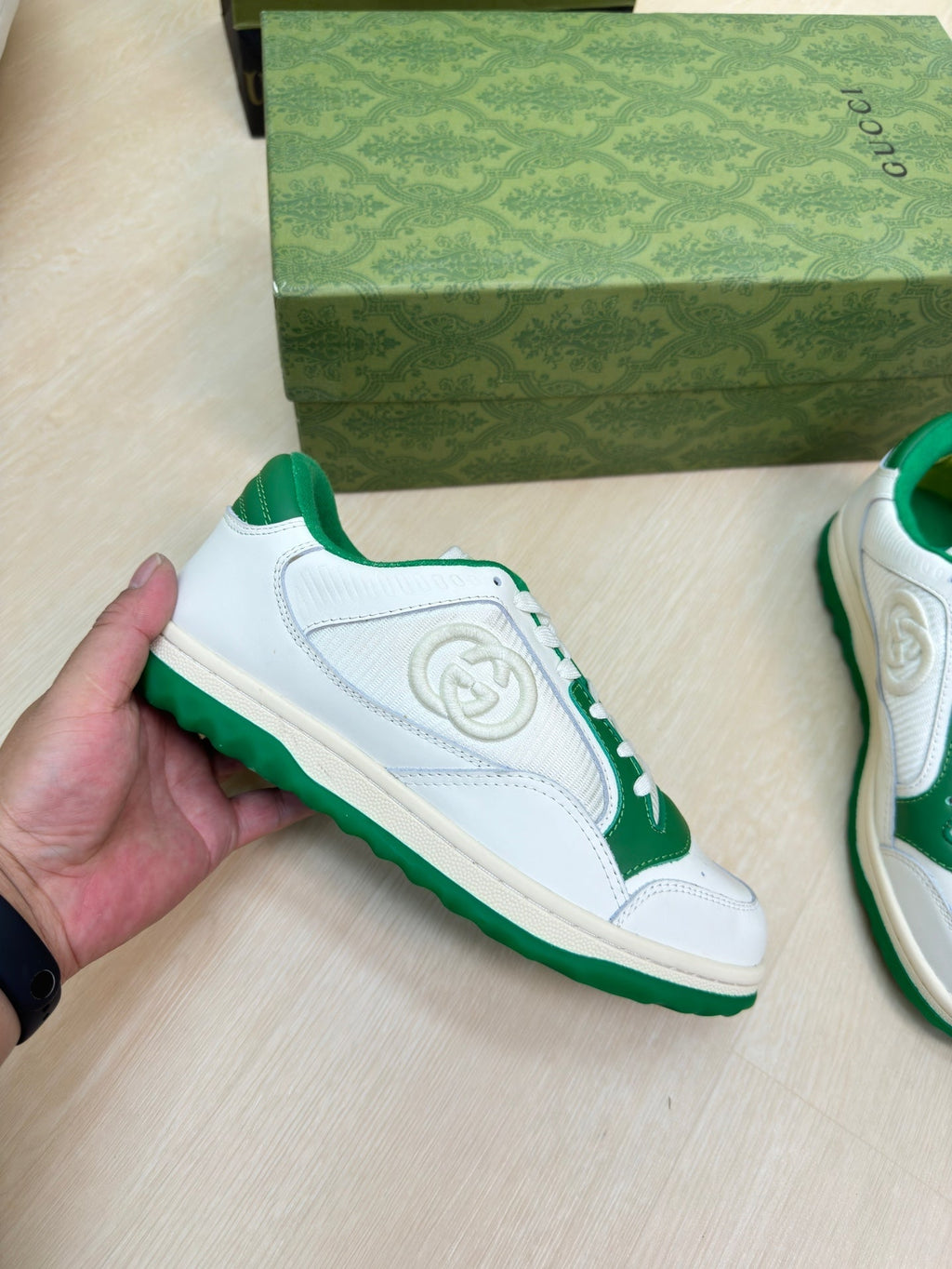 GUCCI INTERLOCKING G SNEAKER WHITE GREEN CALFSKIN AND FABRIC