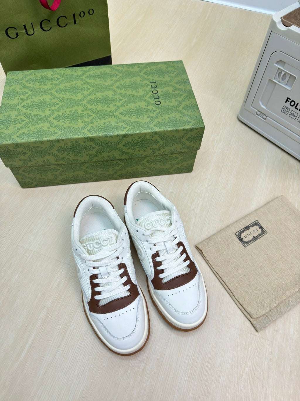 GUCCI INTERLOCKING G SNEAKER WHITE BROWN CALFSKIN AND FABRIC