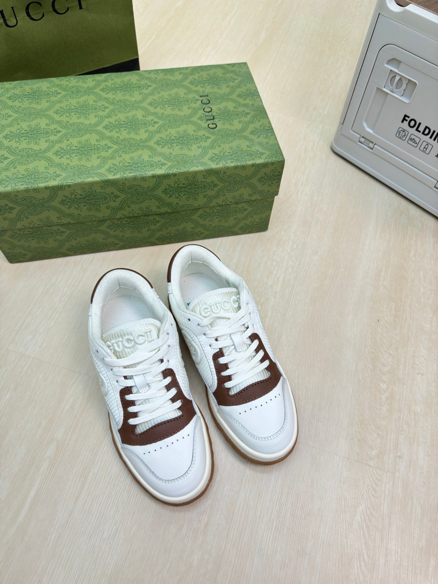 GUCCI INTERLOCKING G SNEAKER WHITE BROWN CALFSKIN AND FABRIC