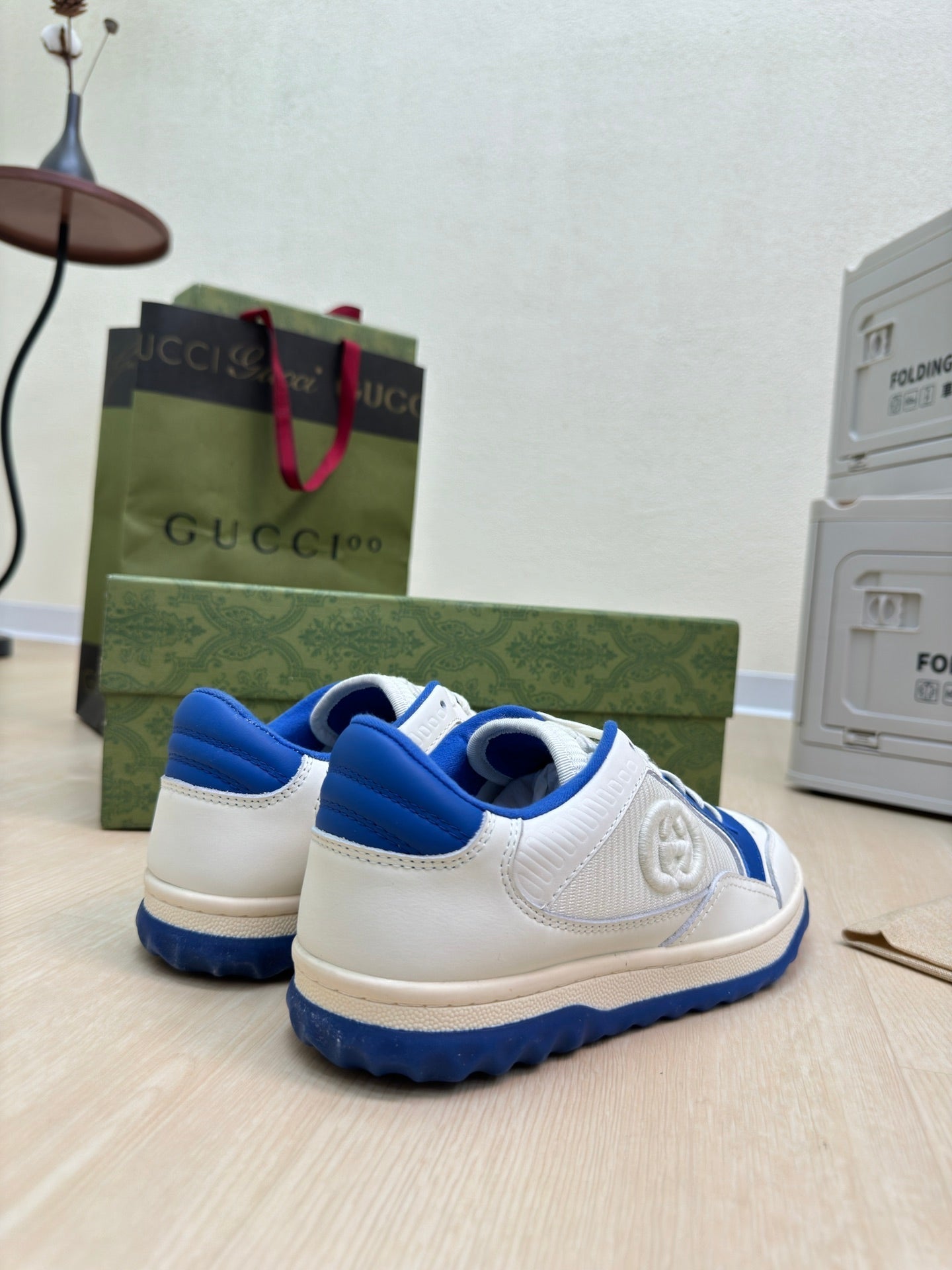 GUCCI INTERLOCKING G SNEAKER BLUE WHITE CALFSKIN AND FABRIC